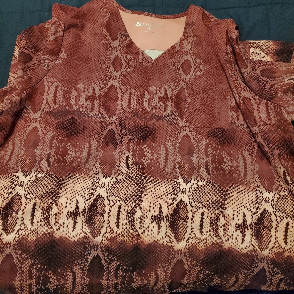3xl scrub top